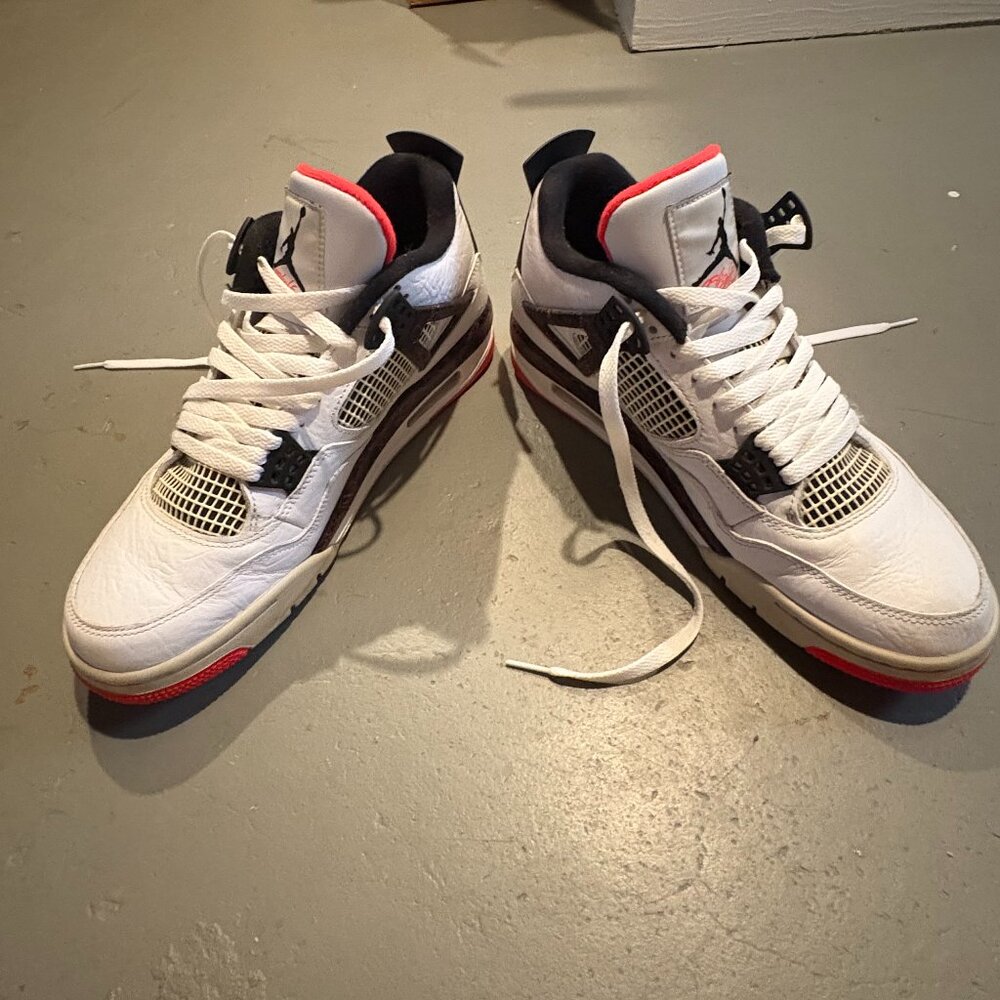 Jordan Retro 4 "Flight Nostalgia" - Men's Size: 10.5 White/Black-Bright Crimson